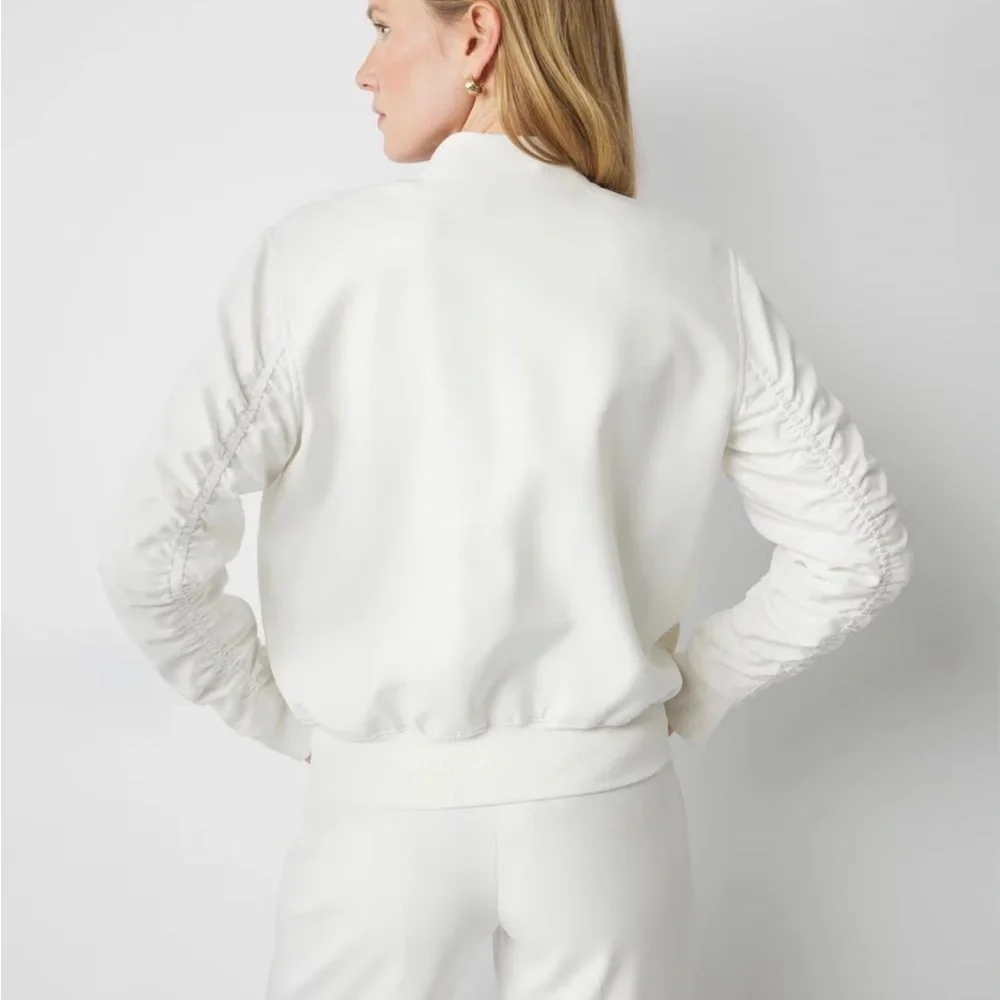 White House Black Market Cream Bomber Jacket - Picture 5 of 6
